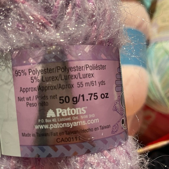 - Yarn - Picture 4 of 5